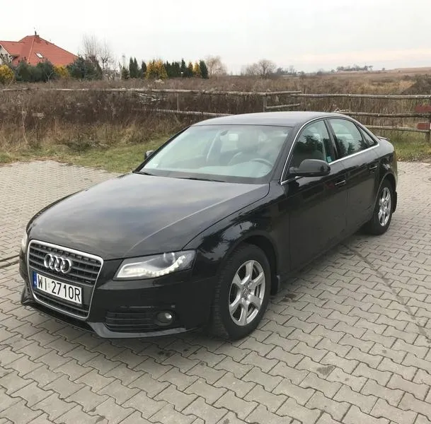 Gdzie znaleźć filtr paliwa w Audi A4 B8 2.0 TDI? Przewodnik krok po kroku