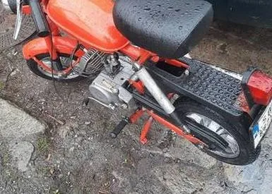 Jak zmontować silnik motorynki: praktyczne instrukcje krok po kroku