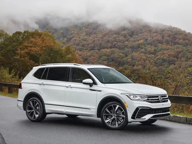 Opony do VW Tiguan – jak wybrać najlepsze dla swojego samochodu?