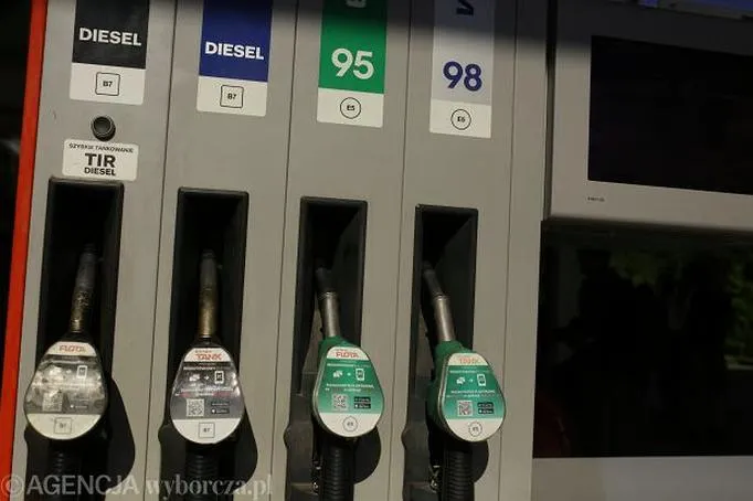 Dostosowanie pojazdu do E10