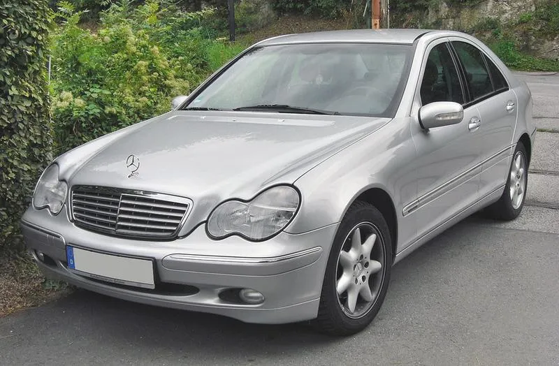 Mercedes W203