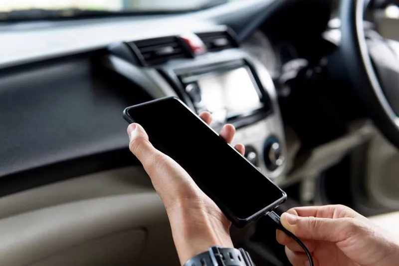 Ustawienie telefonu w samochodzie